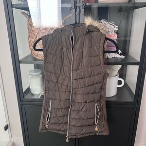 YMI Olive Quilted Vest with Faux Fur Trim